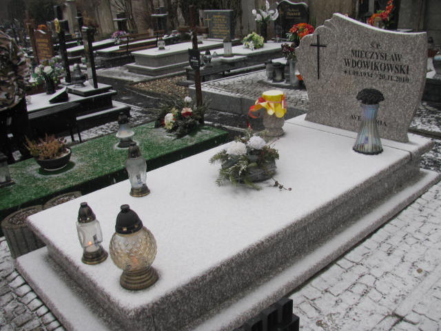 Grób Krystyna Wdowikowska